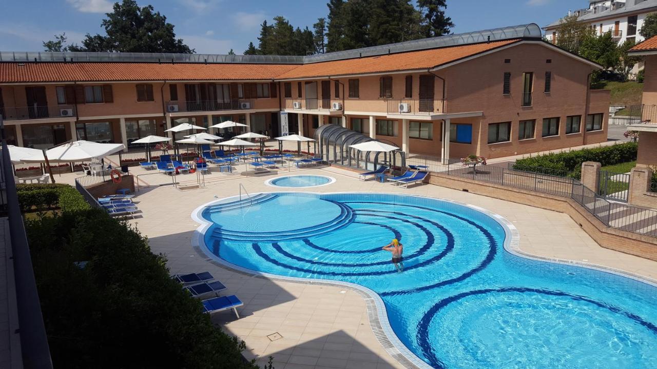 Residence Terme Di San Giacomo Sarnano Eksteriør bilde